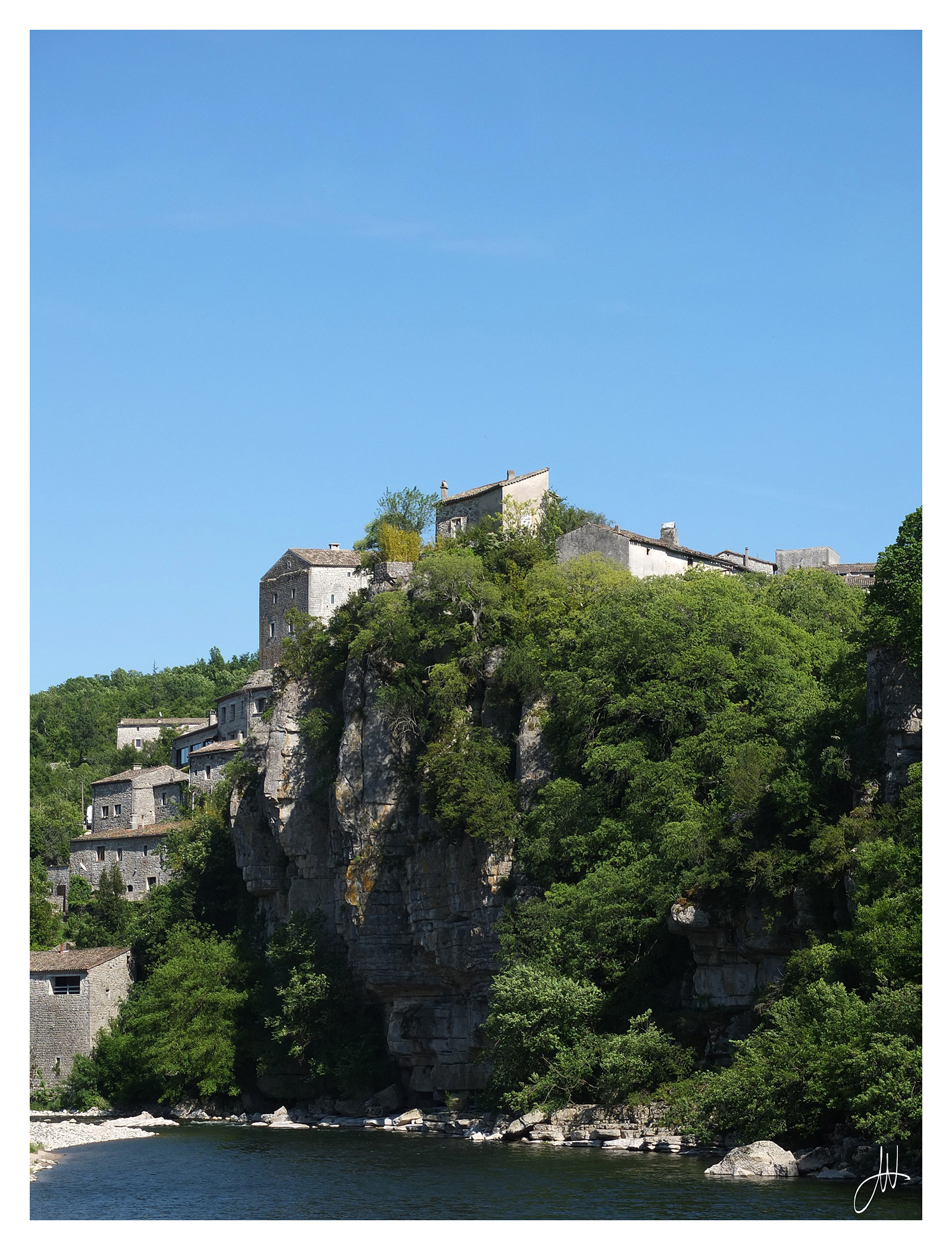 Balazuc (07120 - Ardèche)