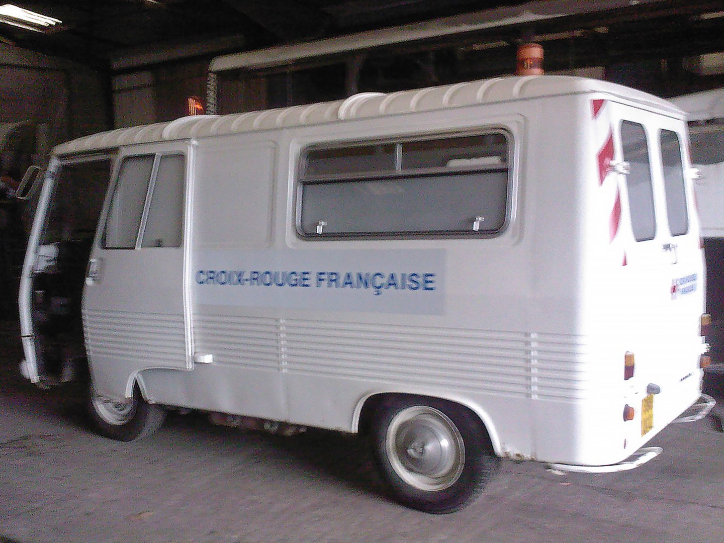 JOUSTRA Fourgon Peugeot J7 Ambulance Tôle Mini-bus CEIJI Friction